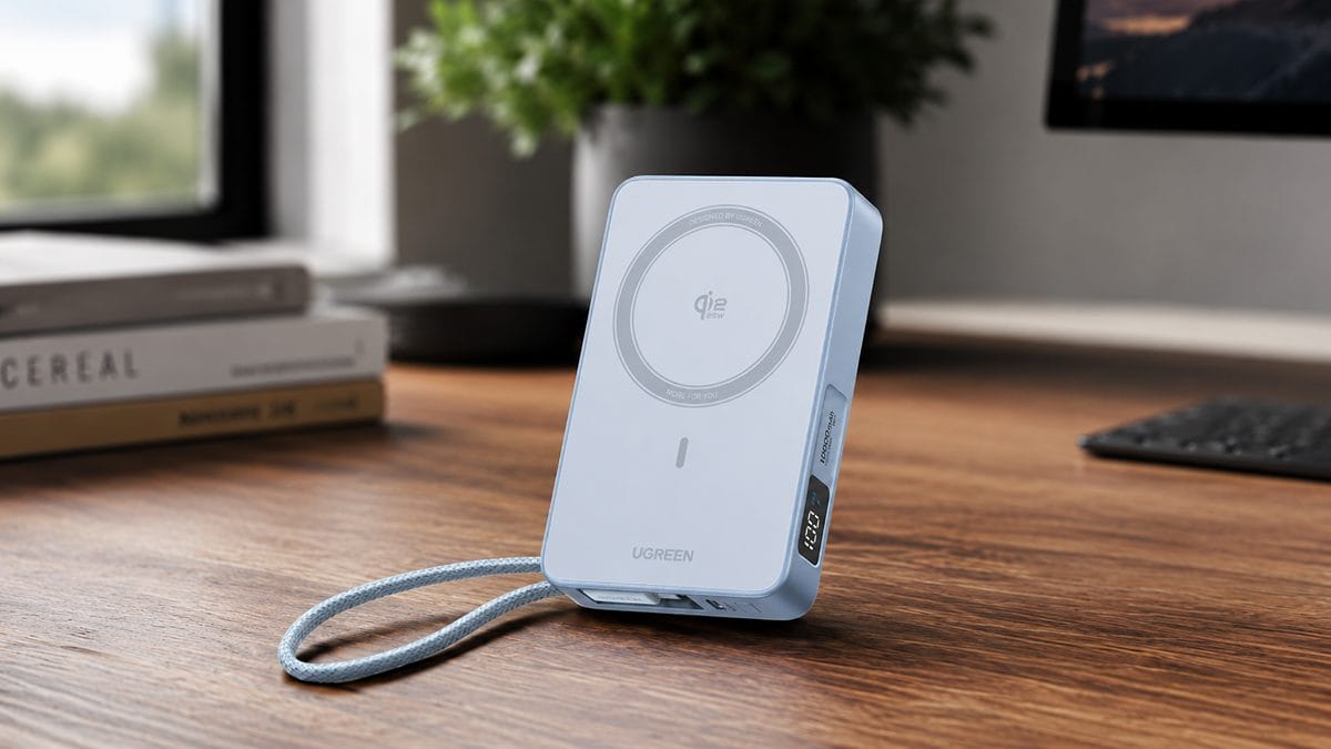 UGREEN MagFlow, the Qi2 25W magnetic power bank in this comparison